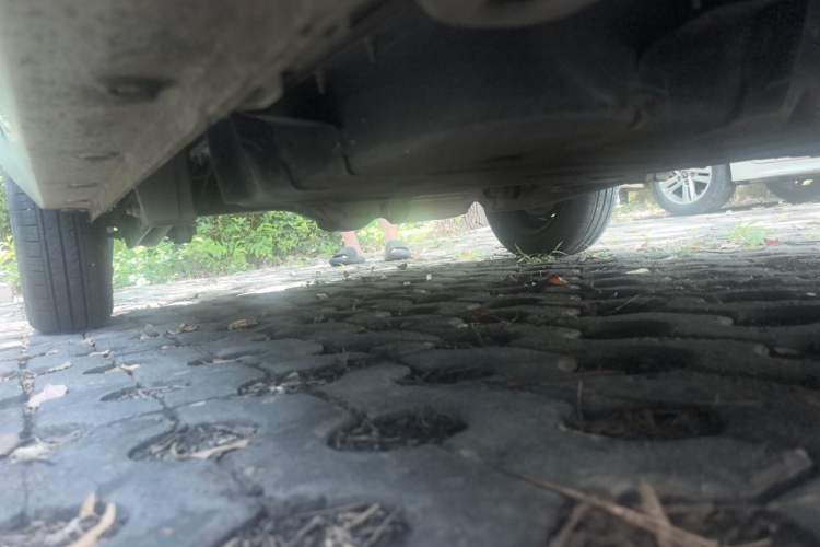 Used Wuling Hongguang MINIEV 2022 Macaron Premium Model – Lithium Ternary Battery Chassis Rear Right