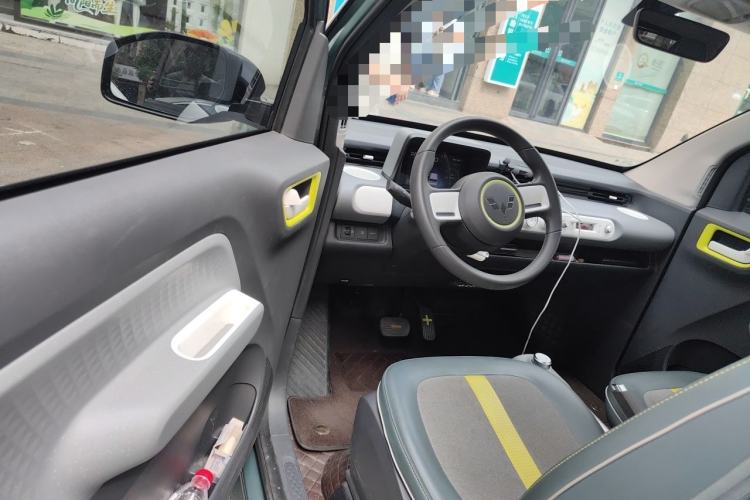Used Wuling Hongguang MINIEV 2022 GAMEBOY 300km Enthusiast Model with Lithium Iron Phosphate Driver Seat