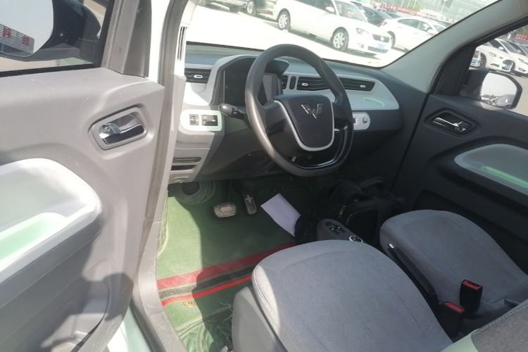 Used Wuling Hongguang MINIEV 2022 Macaron Premium Model – Lithium Iron Phosphate Driver Seat