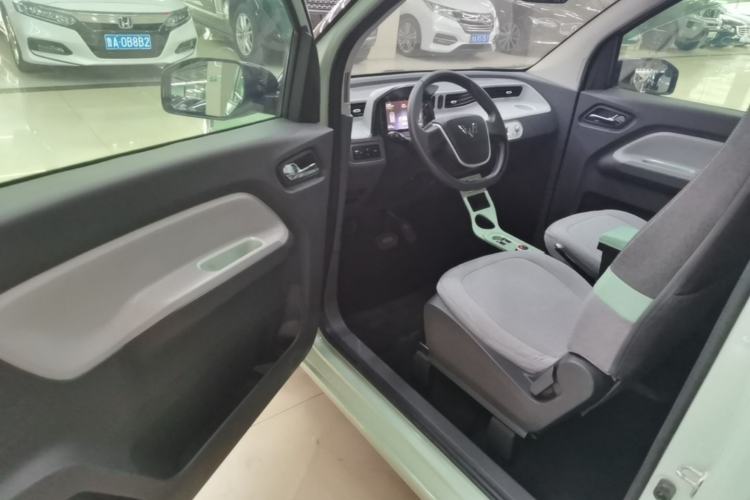Used Wuling Hongguang MINIEV 2022 Macaron Premium Model – Lithium Iron Phosphate Driver Seat