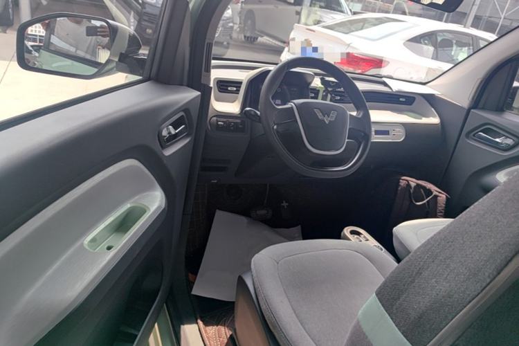 Used Wuling Hongguang MINIEV 2022 Macaron Premium Model – Lithium Iron Phosphate Driver Seat