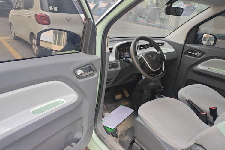 Used Wuling Hongguang MINIEV 2022 Macaron Fashion Edition Lithium-Nickel-Cobalt-Alpha-oxide Driver Seat