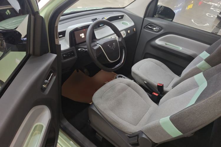Used Wuling Hongguang MINIEV 2022 Macaron Premium Model – Lithium Iron Phosphate Driver Seat
