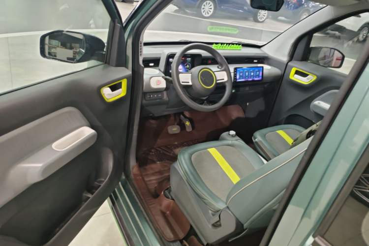 Used Wuling Hongguang MINIEV 2022 GAMEBOY 200km Gaming Edition with Lithium Iron Phosphate Driver Seat