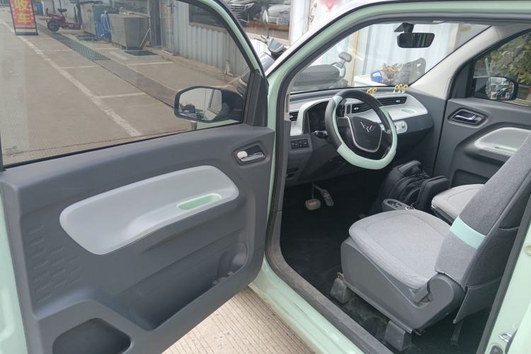 Used Wuling Hongguang MINIEV 2022 Macaron Premium Model – Lithium Iron Phosphate Driver Seat