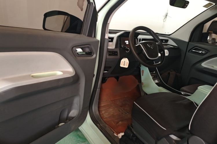 Used Wuling Hongguang MINIEV 2022 Macaron Premium Model – Lithium Iron Phosphate Driver Seat