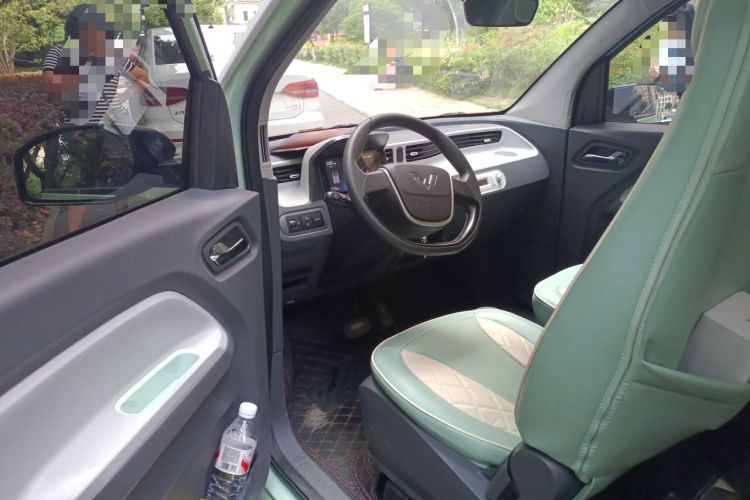 Used Wuling Hongguang MINIEV 2022 Macaron Premium Model – Lithium Ternary Battery Driver Seat