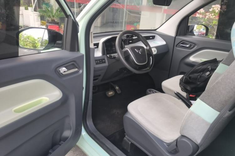 Used Wuling Hongguang MINIEV 2022 Macaron Premium Model – Lithium Iron Phosphate Driver Seat
