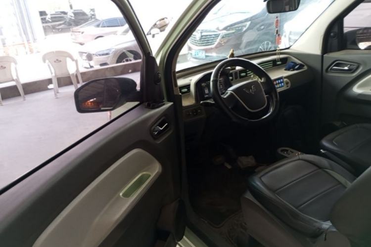 Used Wuling Hongguang MINIEV 2022 Macaron Fashion Edition Lithium-Nickel-Cobalt-Alpha-oxide Driver Seat