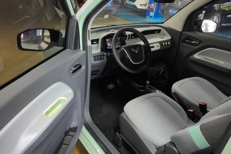 Used Wuling Hongguang MINIEV 2022 Macaron Fashion Edition Lithium-Nickel-Cobalt-Alpha-oxide Driver Seat