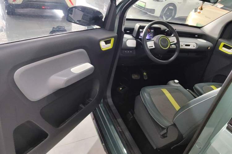 Used Wuling Hongguang MINIEV 2022 GAMEBOY 200km Gaming Edition with Lithium Iron Phosphate Driver Seat