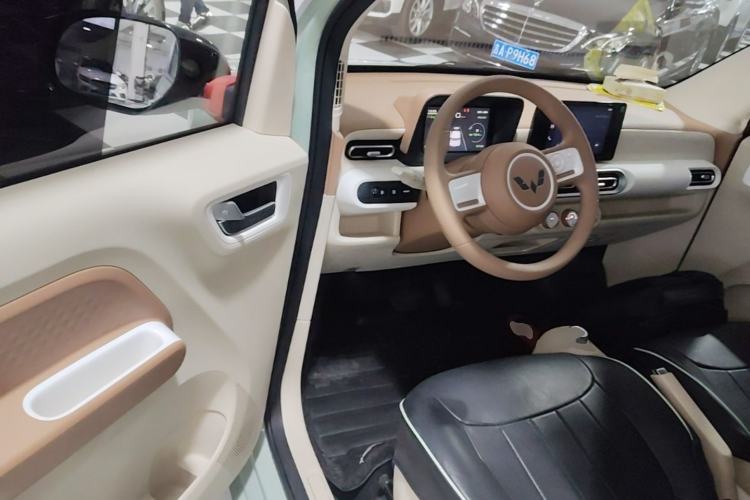 Used Wuling Hongguang MINIEV 2022 Macaron Colorful Edition Lithium Iron Phosphate Driver Seat