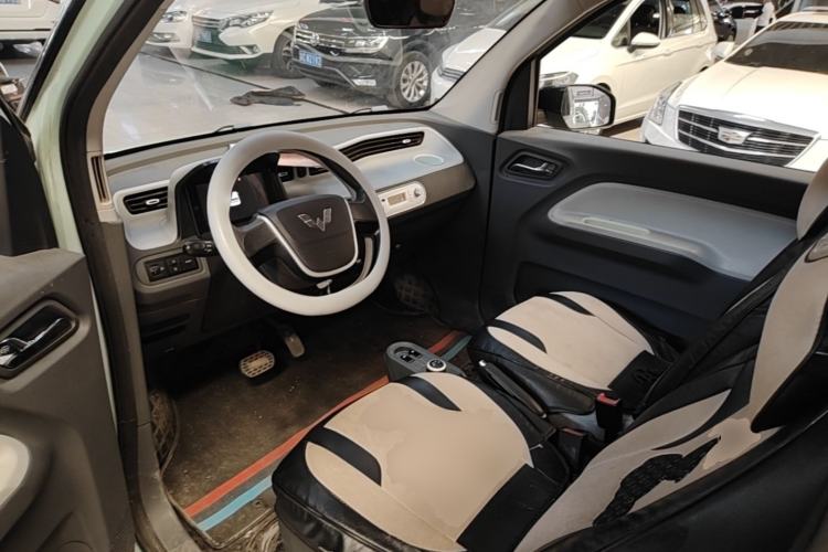 Used Wuling Hongguang MINIEV 2022 Macaron Premium Model – Lithium Iron Phosphate Driver Seat