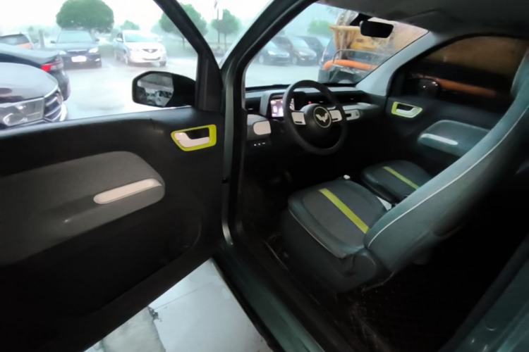 Used Wuling Hongguang MINIEV 2022 GAMEBOY 300km Enthusiast Model with Lithium Iron Phosphate Driver Seat