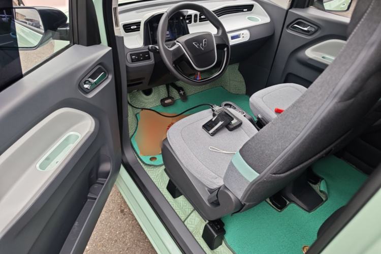 Used Wuling Hongguang MINIEV 2022 Macaron Premium Model – Lithium Iron Phosphate Driver Seat