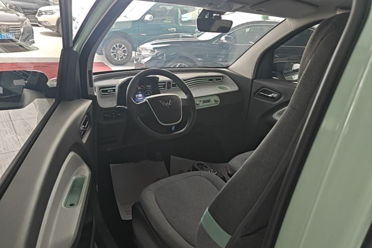 Used Wuling Hongguang MINIEV 2022 Macaron Premium Model – Lithium Iron Phosphate Driver Seat