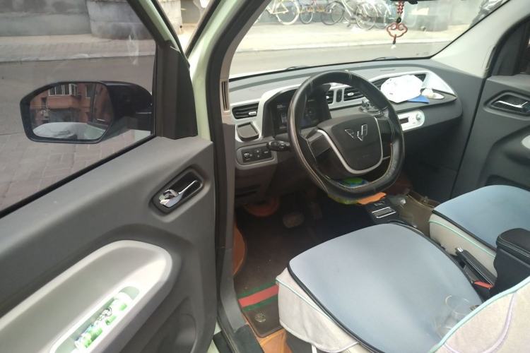 Used Wuling Hongguang MINIEV 2022 Macaron Premium Model – Lithium Ternary Battery Driver Seat