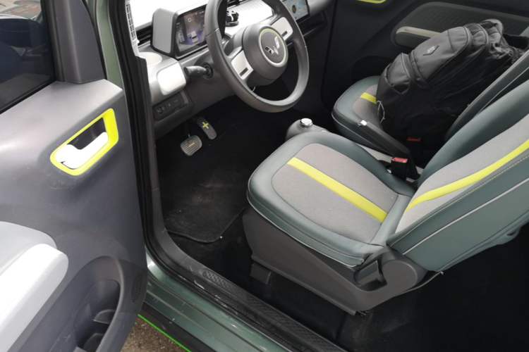 Used Wuling Hongguang MINIEV 2022 GAMEBOY 300km Enthusiast Model with Lithium Iron Phosphate Driver Seat