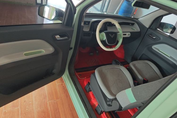 Used Wuling Hongguang MINIEV 2022 Macaron Premium Model – Lithium Iron Phosphate Driver Seat