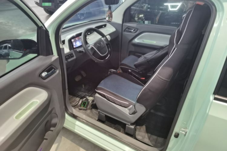 Used Wuling Hongguang MINIEV 2022 Macaron Premium Model – Lithium Iron Phosphate Driver Seat
