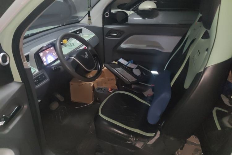 Used Wuling Hongguang MINIEV 2022 Macaron Premium Model – Lithium Iron Phosphate Driver Seat