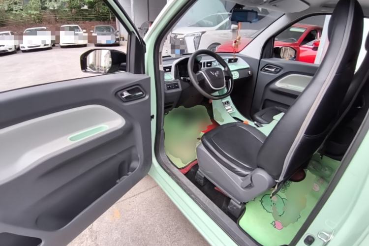 Used Wuling Hongguang MINIEV 2022 Macaron Premium Model – Lithium Ternary Battery Driver Seat