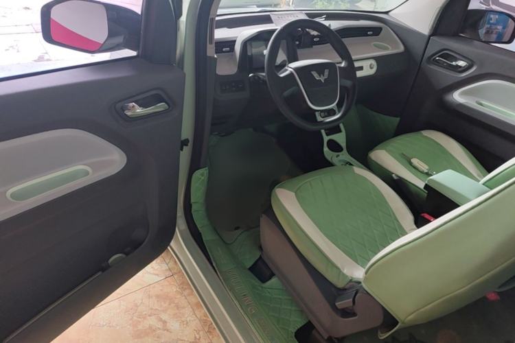 Used Wuling Hongguang MINIEV 2022 Macaron Premium Model – Lithium Iron Phosphate Driver Seat