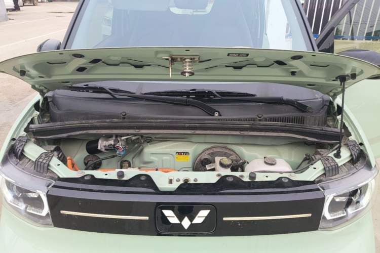 Used Wuling Hongguang MINIEV 2022 Macaron Premium Model – Lithium Iron Phosphate Engine Bay