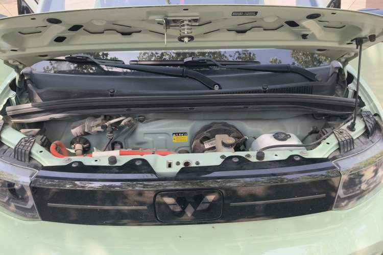 Used Wuling Hongguang MINIEV 2022 Macaron Premium Model – Lithium Iron Phosphate Engine Bay