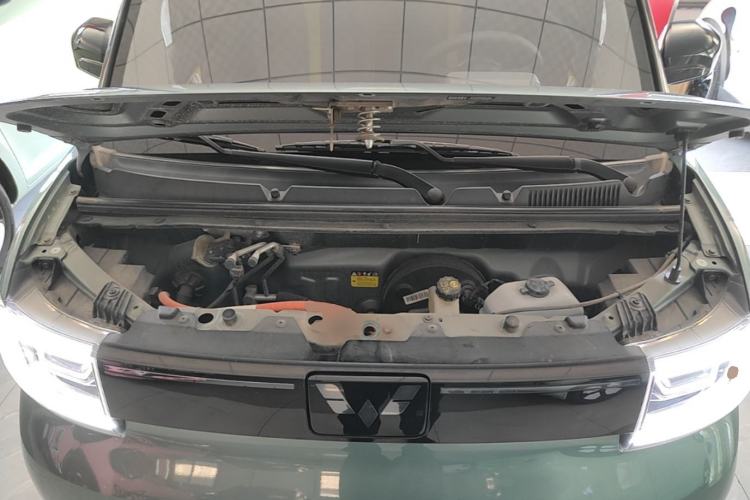 Used Wuling Hongguang MINIEV 2022 GAMEBOY 300km Enthusiast Model with Lithium Iron Phosphate Engine Bay