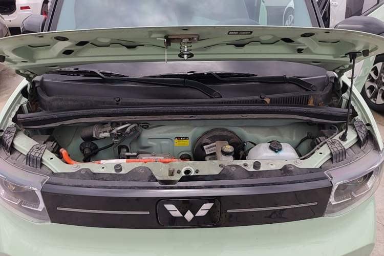 Used Wuling Hongguang MINIEV 2022 Macaron Premium Model – Lithium Iron Phosphate Engine Bay