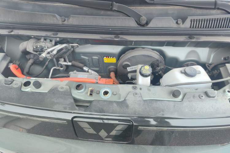 Used Wuling Hongguang MINIEV 2022 GAMEBOY 200km Gaming Edition with Lithium Iron Phosphate Engine Bay