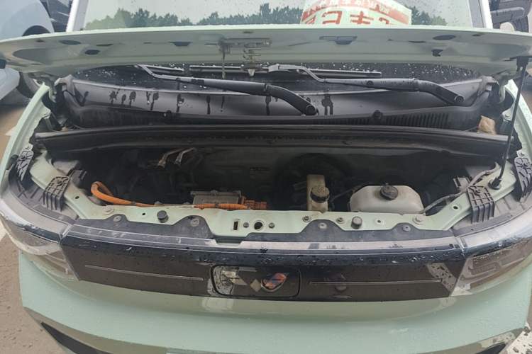 Used Wuling Hongguang MINIEV 2022 Macaron Premium Model – Lithium Iron Phosphate Engine Bay