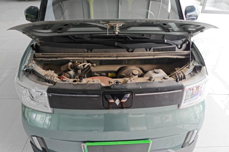 Used Wuling Hongguang MINIEV 2022 GAMEBOY 200km Play Edition with Lithium Iron Phosphate Engine Bay