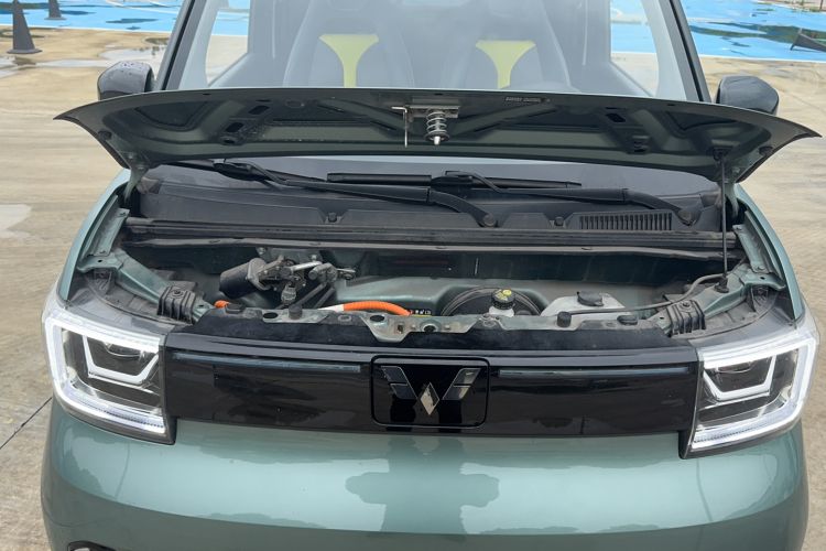 Used Wuling Hongguang MINIEV 2022 GAMEBOY 200km Gaming Edition with Lithium Iron Phosphate Engine Bay
