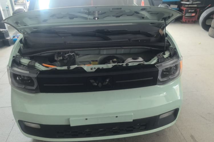 Used Wuling Hongguang MINIEV 2022 Macaron Premium Model – Lithium Iron Phosphate Engine Bay