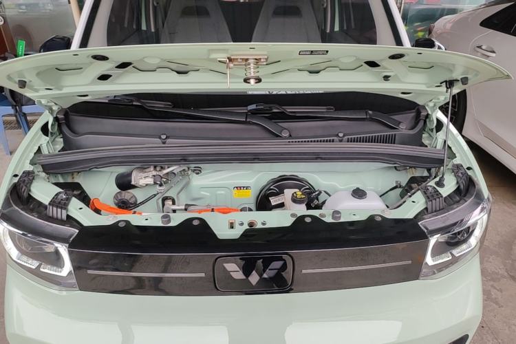 Used Wuling Hongguang MINIEV 2022 Macaron Premium Model – Lithium Iron Phosphate Engine Bay
