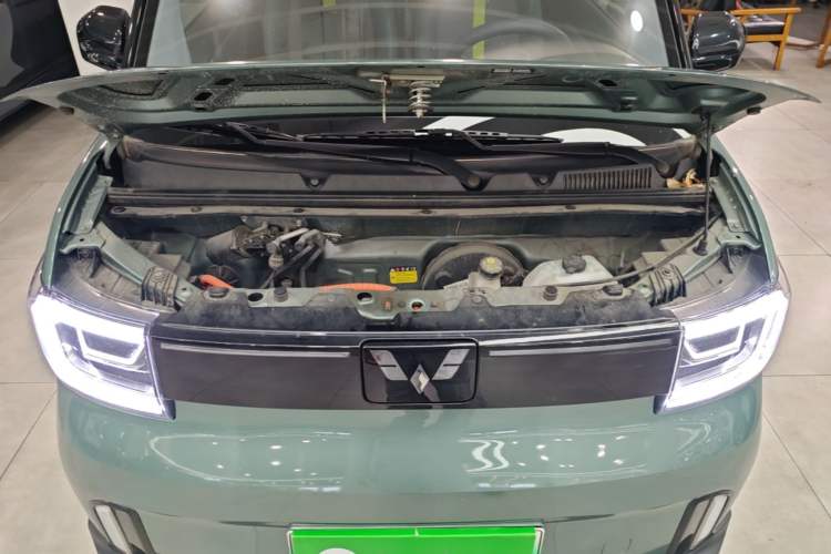 Used Wuling Hongguang MINIEV 2022 GAMEBOY 200km Gaming Edition with Lithium Iron Phosphate Engine Bay