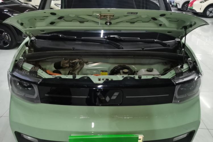 Used Wuling Hongguang MINIEV 2022 Macaron Fashion Model Lithium Iron Phosphate Engine Bay