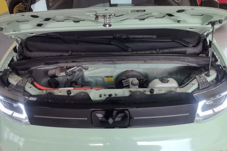Used Wuling Hongguang MINIEV 2022 Macaron Premium Model – Lithium Iron Phosphate Engine Bay