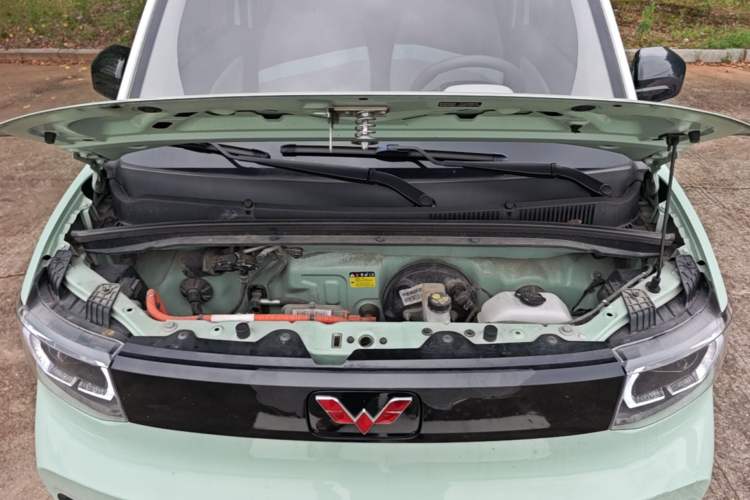 Used Wuling Hongguang MINIEV 2022 Macaron Premium Model – Lithium Iron Phosphate Engine Bay