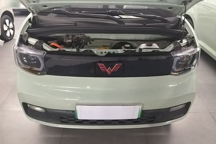 Used Wuling Hongguang MINIEV 2022 Macaron Fashion Model Lithium Iron Phosphate Engine Bay