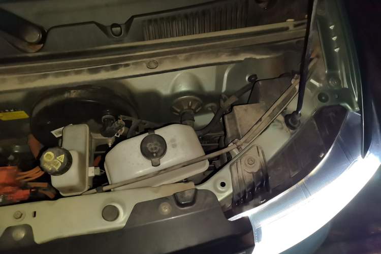 Used Wuling Hongguang MINIEV 2022 GAMEBOY 200km Gaming Edition with Lithium Iron Phosphate Engine Bay Left