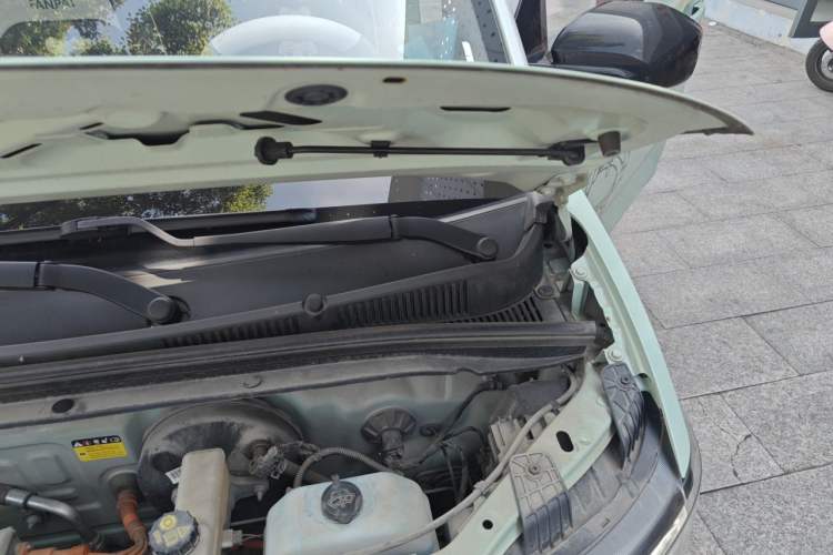 Used Wuling Hongguang MINIEV 2022 Enjoy Edition Lithium-Ion Battery Engine Bay Left