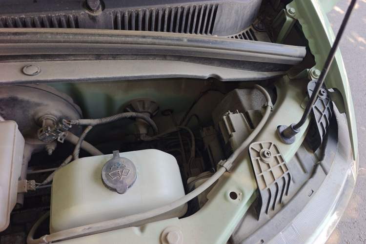 Used Wuling Hongguang MINIEV 2022 Macaron Premium Model – Lithium Iron Phosphate Engine Bay Left