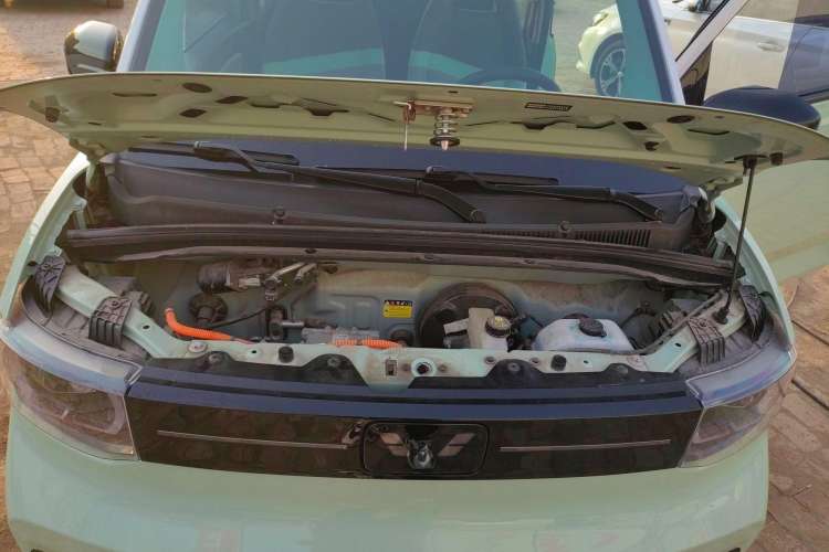 Used Wuling Hongguang MINIEV 2022 Macaron Premium Model – Lithium Iron Phosphate Engine Bay