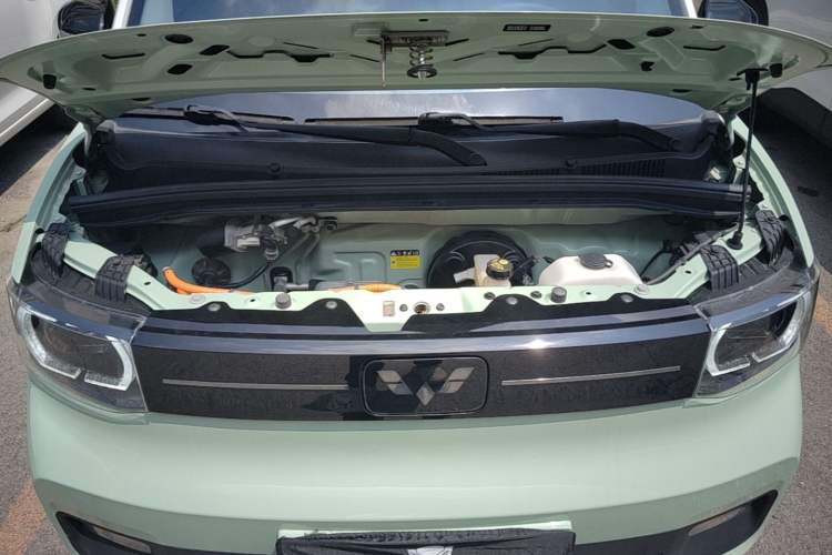Used Wuling Hongguang MINIEV 2022 Macaron Premium Model – Lithium Iron Phosphate Engine Bay