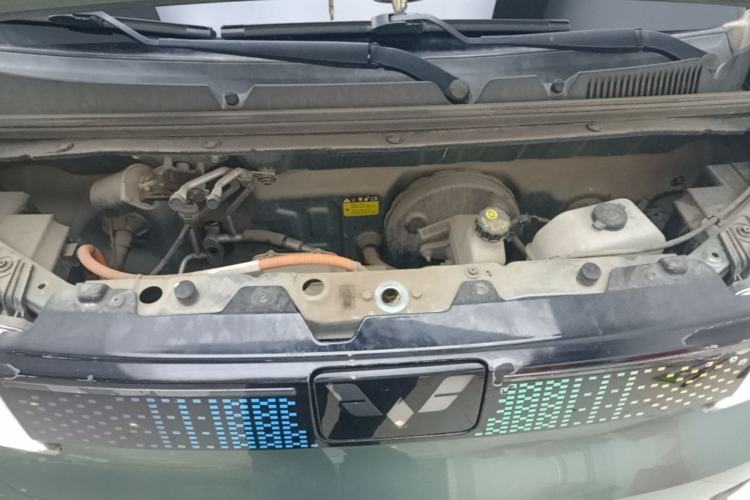 Used Wuling Hongguang MINIEV 2022 GAMEBOY 300km Enthusiast Model with Lithium Iron Phosphate Engine Bay