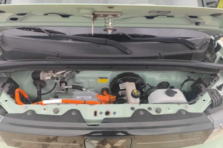 Used Wuling Hongguang MINIEV 2022 Macaron Premium Model – Lithium Iron Phosphate Engine Bay