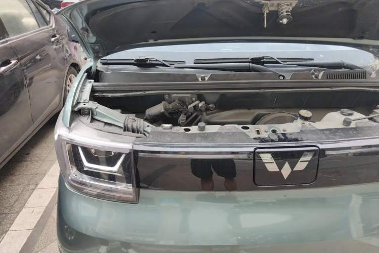 Used Wuling Hongguang MINIEV 2022 GAMEBOY 300km Enthusiast Model with Lithium Iron Phosphate Engine Bay Right